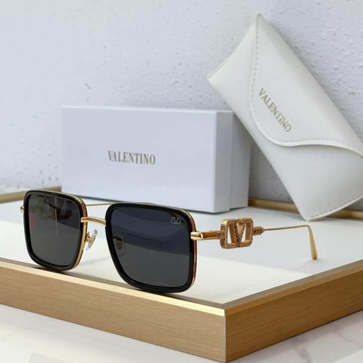 Picture of Valentino Sunglasses _SKUfw75731583fw